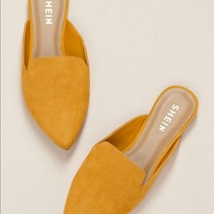 Closed Pointy Toe Mule Style Ballet Slide Flats